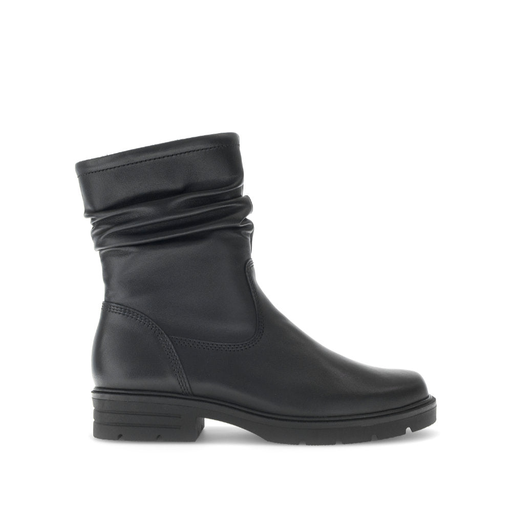 Gabor 74.655.27 Black Boots