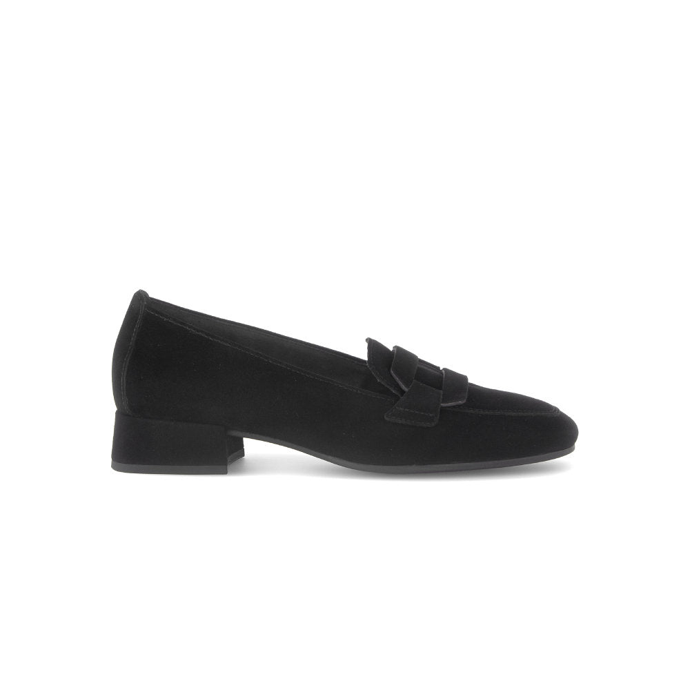 Gabor 75.261.17 Black Shoes